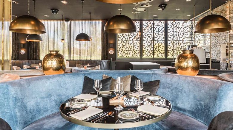 <b>Radisson Hotel Suites Amsterdam South Restaurant</b>. Images powered by <a href="https://iceportal.shijigroup.com/" title="IcePortal" target="_blank">IcePortal</a>.