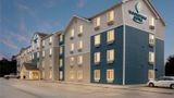 WoodSpring Suites Conroe Exterior