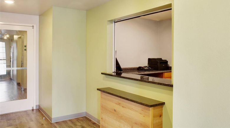 <b>WoodSpring Suites Conroe Lobby</b>. Images powered by <a href="https://iceportal.shijigroup.com/" title="IcePortal" target="_blank">IcePortal</a>.