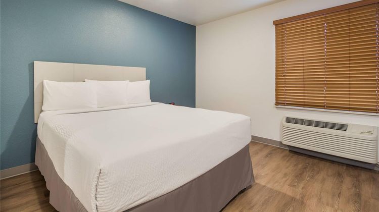 WoodSpring Suites Houston La Porte Room