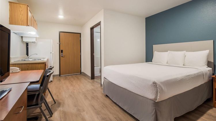 WoodSpring Suites Houston La Porte Room