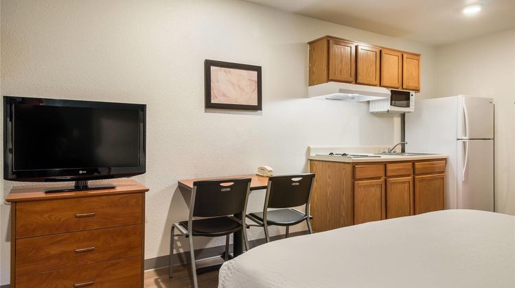 WoodSpring Suites Houston La Porte Room