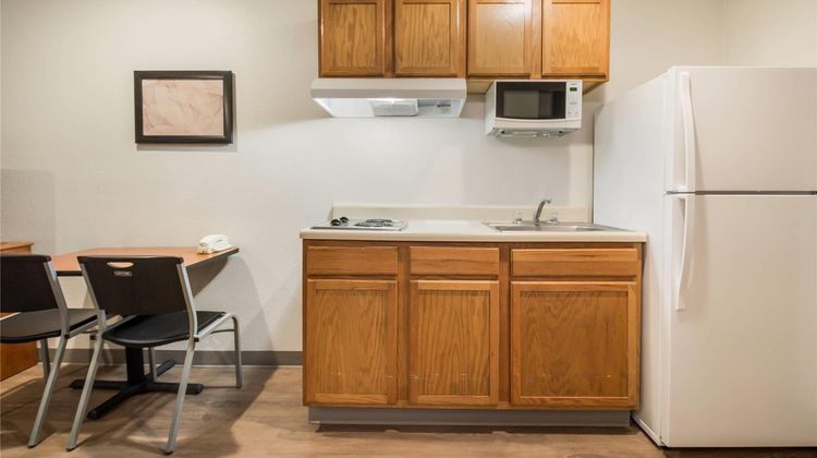 WoodSpring Suites Houston La Porte Room