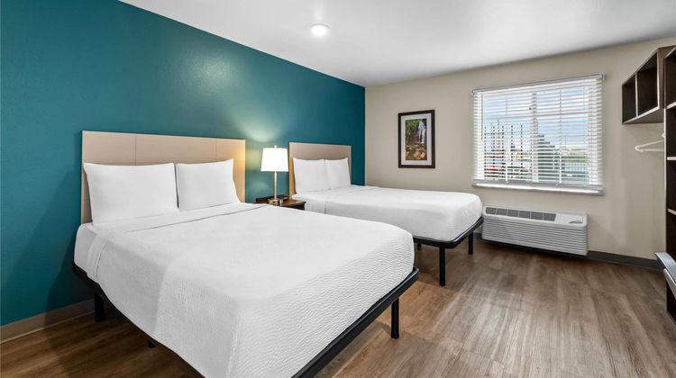WoodSpring Suites San Antonio South Room