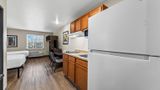 WoodSpring Suites San Antonio South Room