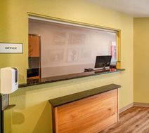 WoodSpring Suites Corpus Christi Lobby