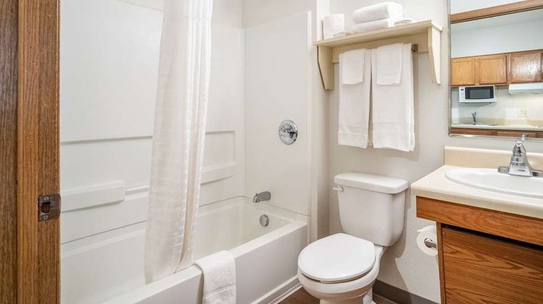 <b>WoodSpring Suites Corpus Christi Room</b>. Images powered by <a href="https://iceportal.shijigroup.com/" title="IcePortal" target="_blank">IcePortal</a>.
