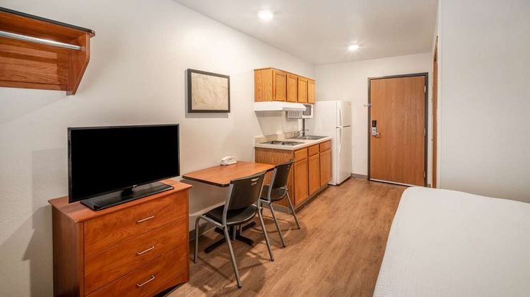 WoodSpring Suites Corpus Christi Suite