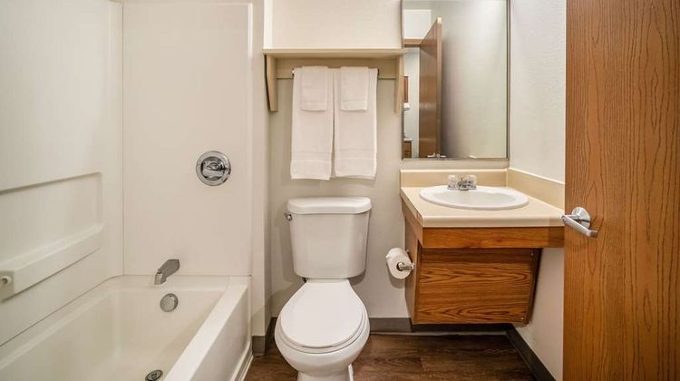 WoodSpring Suites Corpus Christi Suite