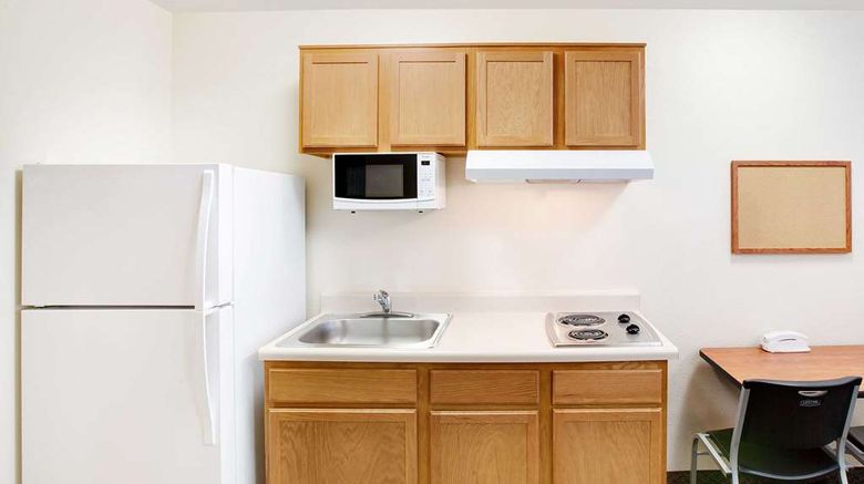 <b>WoodSpring Suites Houston Willowbrook Room</b>. Images powered by <a href="https://iceportal.shijigroup.com/" title="IcePortal" target="_blank">IcePortal</a>.