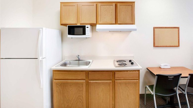 <b>WoodSpring Suites Houston Westchase Room</b>. Images powered by <a href="https://iceportal.shijigroup.com/" title="IcePortal" target="_blank">IcePortal</a>.