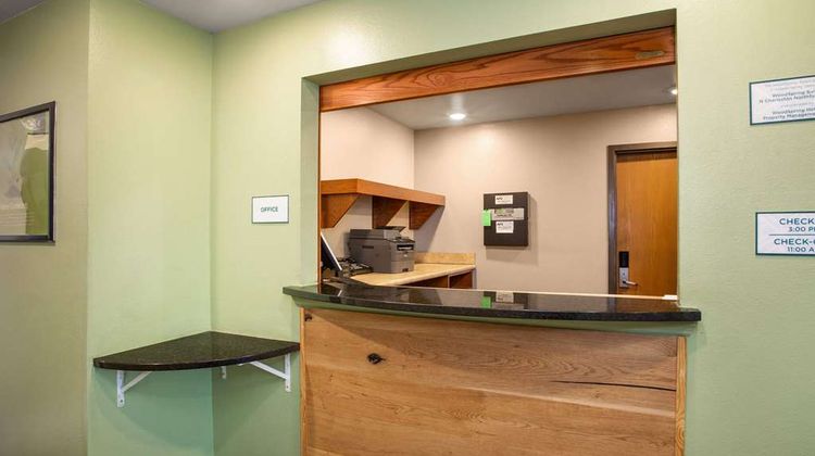 WoodSpring Suites Odessa Lobby