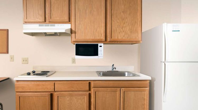 WoodSpring Suites Odessa Room
