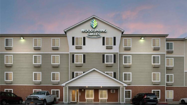 WoodSpring Suites San Antonio I-35 North Exterior