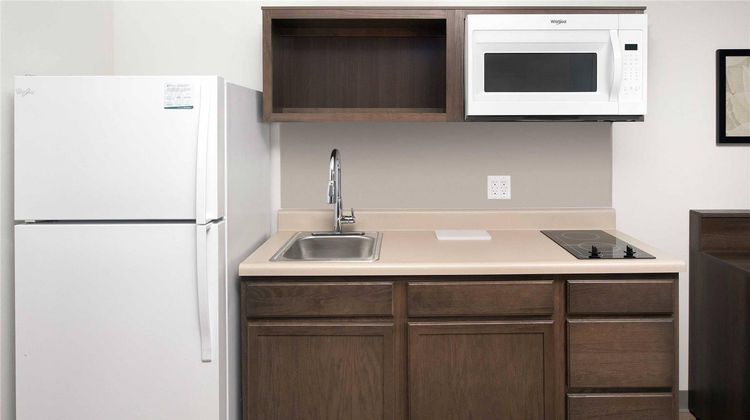 WoodSpring Suites San Antonio Stone Oak Room
