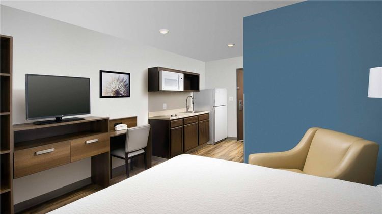 WoodSpring Suites San Antonio Stone Oak Room