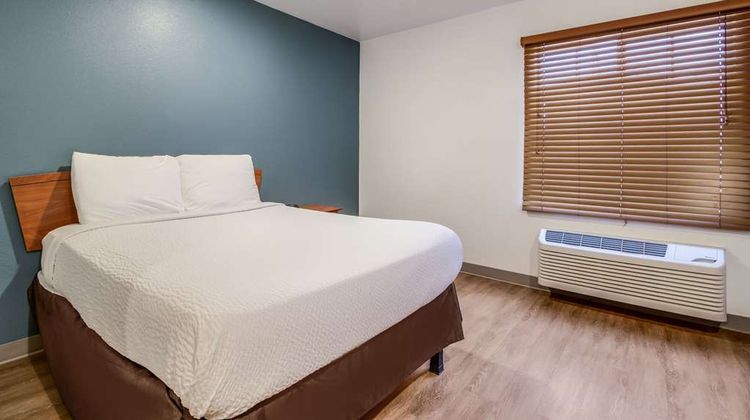 WoodSpring Suites Houston Baytown Room