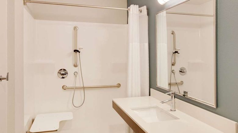 <b>WoodSpring Suites Signature Northwest Room</b>. Images powered by <a href="https://iceportal.shijigroup.com/" title="IcePortal" target="_blank">IcePortal</a>.