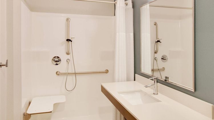 WoodSpring Suites Signature Northwest Room