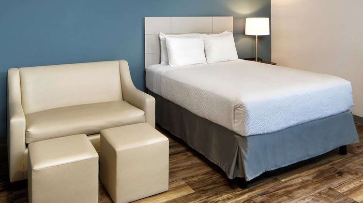 WoodSpring Suites Signature Houston IAH Room