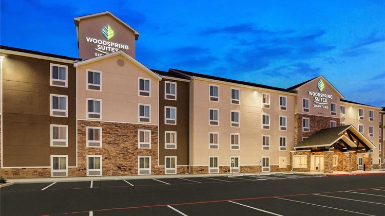 WoodSpring Suites Signature Houston IAH Exterior