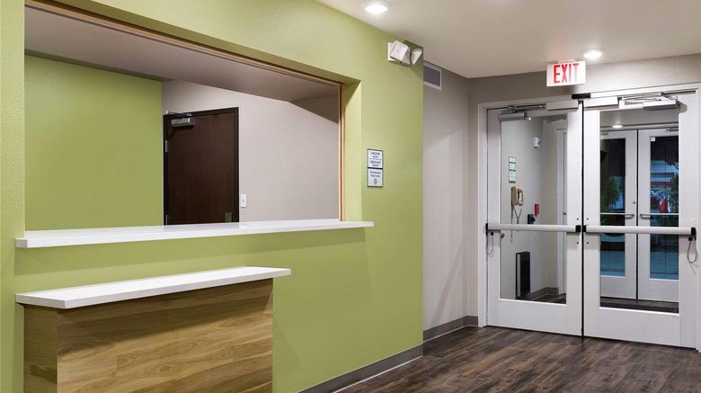 <b>WoodSpring Suites Signature Houston IAH Lobby</b>. Images powered by <a href="https://iceportal.shijigroup.com/" title="IcePortal" target="_blank">IcePortal</a>.