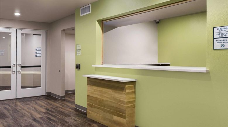 <b>WoodSpring Suites Signature Houston IAH Lobby</b>. Images powered by <a href="https://iceportal.shijigroup.com/" title="IcePortal" target="_blank">IcePortal</a>.