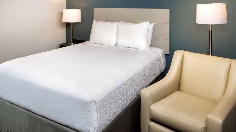 <b>WoodSpring Suites Signature Houston IAH Room</b>. Images powered by <a href="https://iceportal.shijigroup.com/" title="IcePortal" target="_blank">IcePortal</a>.