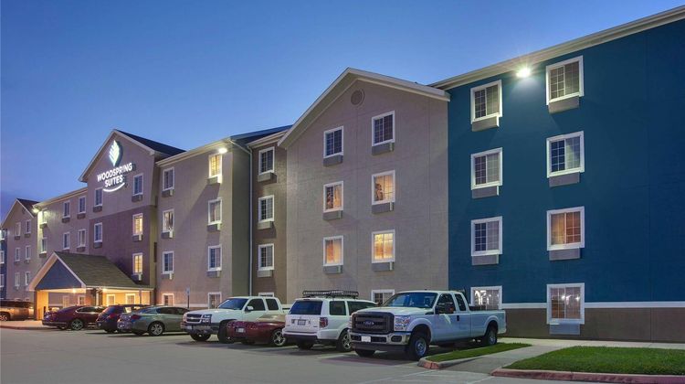 WoodSpring Suites Texas City Exterior