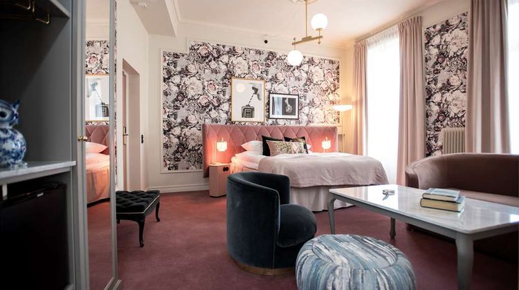 The Vault Hotel Suite