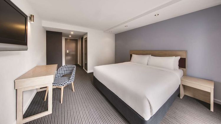 Central Studio Hotel Sydney Room