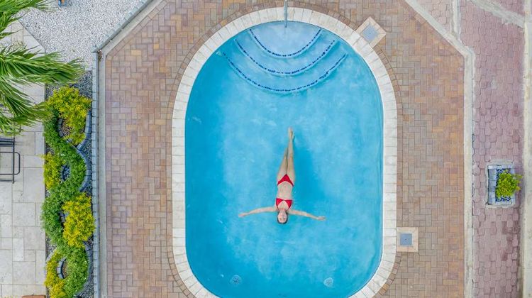 MVC Eagle Beach Resort Aruba Pool