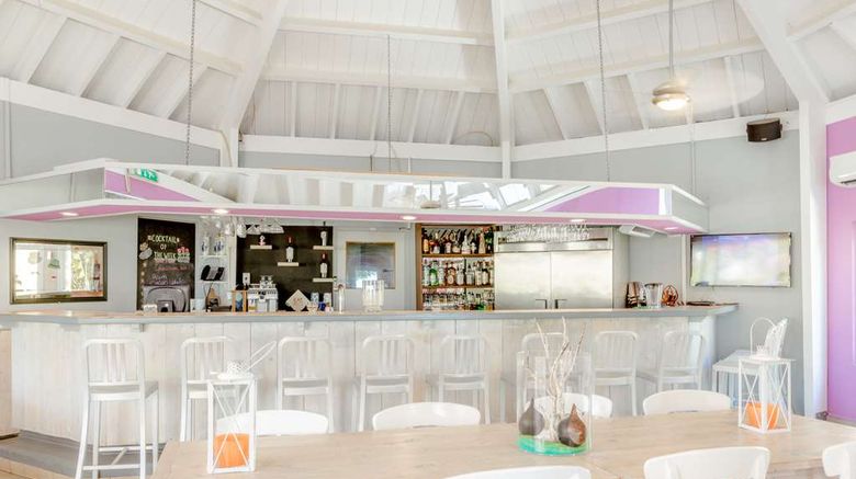 <b>MVC Eagle Beach Resort Aruba Restaurant</b>. Images powered by <a href="https://iceportal.shijigroup.com/" title="IcePortal" target="_blank">IcePortal</a>.