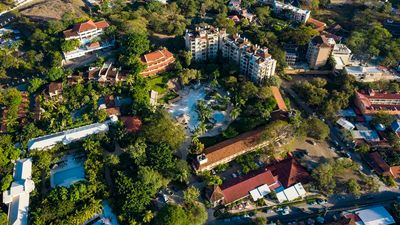 Tamarindo Diria Beach Resort