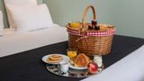 <b>Suites & hotel Helzear Montparnasse Room</b>. Images powered by <a href="https://iceportal.shijigroup.com/" title="IcePortal" target="_blank">IcePortal</a>.