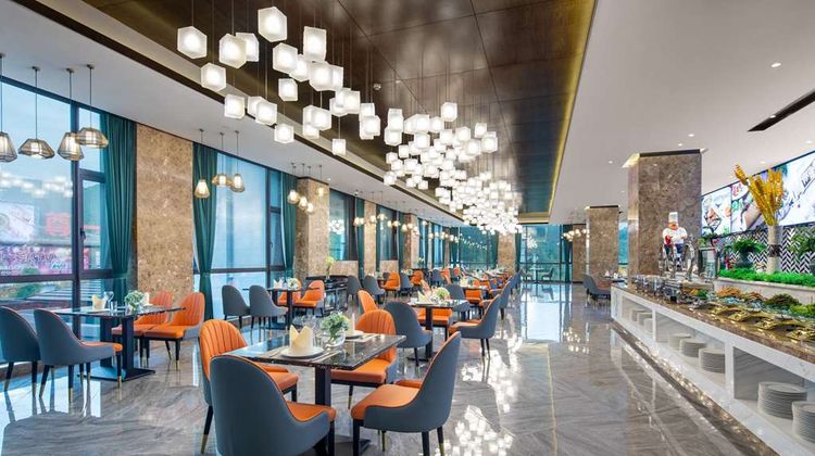 Ramada Yingshan Jiulongwan Resort Restaurant