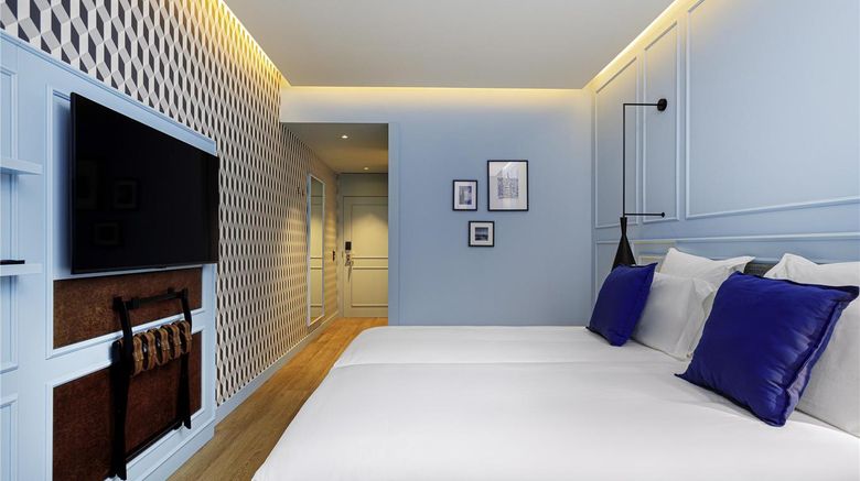 <b>Mercure Porto Centro Aliados Room</b>. Images powered by <a href="https://iceportal.shijigroup.com/" title="IcePortal" target="_blank">IcePortal</a>.
