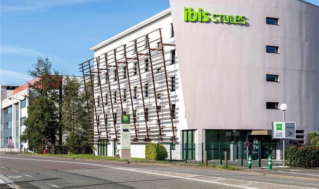 Ibis Styles Rennes Cesson Exterior