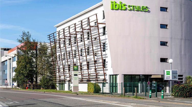 Ibis Styles Rennes Cesson Exterior