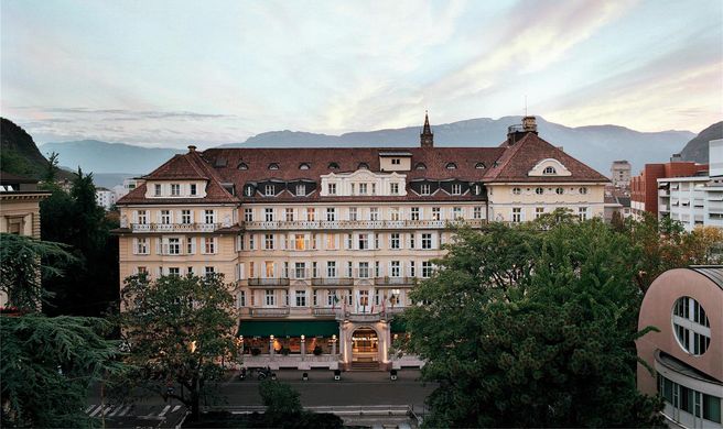 Parkhotel Laurin Exterior