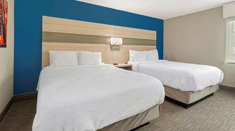 <b>Best Western Plus Magnolia Inn & Suites Room</b>. Images powered by <a href="https://iceportal.shijigroup.com/" title="IcePortal" target="_blank">IcePortal</a>.