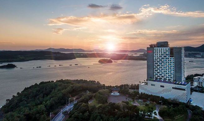 Ramada Plaza by Wyndham Dolsan Yeosu Exterior