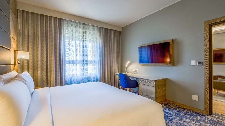 <b>Radisson Hotel-Convention OR Tambo Arpt Suite</b>. Images powered by <a href="https://iceportal.shijigroup.com/" title="IcePortal" target="_blank">IcePortal</a>.