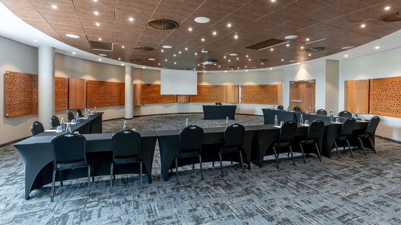 <b>Radisson Hotel-Convention OR Tambo Arpt Meeting</b>. Images powered by <a href="https://iceportal.shijigroup.com/" title="IcePortal" target="_blank">IcePortal</a>.