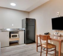 Suburban Studios Room