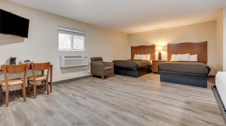 Suburban Studios Suite