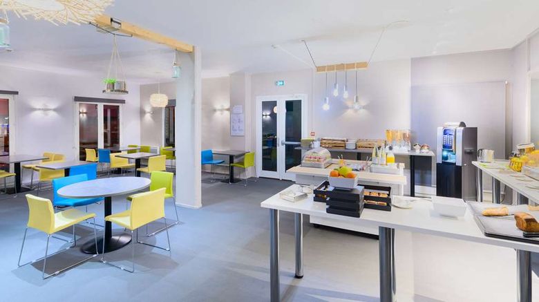 <b>Kyriad Lille Gare Grand Palais Restaurant</b>. Images powered by <a href="https://iceportal.shijigroup.com/" title="IcePortal" target="_blank">IcePortal</a>.