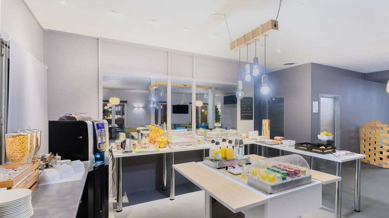 <b>Kyriad Lille Gare Grand Palais Restaurant</b>. Images powered by <a href="https://iceportal.shijigroup.com/" title="IcePortal" target="_blank">IcePortal</a>.
