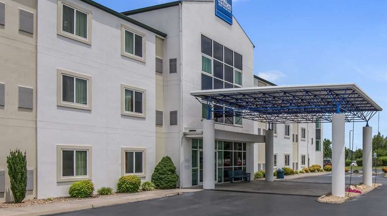 <b>Americas Best Value Inn Knoxville East Exterior</b>. Images powered by <a href="https://iceportal.shijigroup.com/" title="IcePortal" target="_blank">IcePortal</a>.