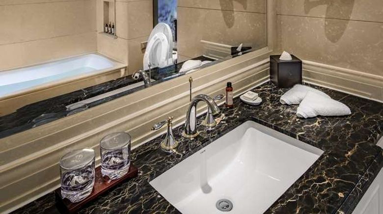 <b>Green Lake Hotel Kunming Room</b>. Images powered by <a href="https://iceportal.shijigroup.com/" title="IcePortal" target="_blank">IcePortal</a>.